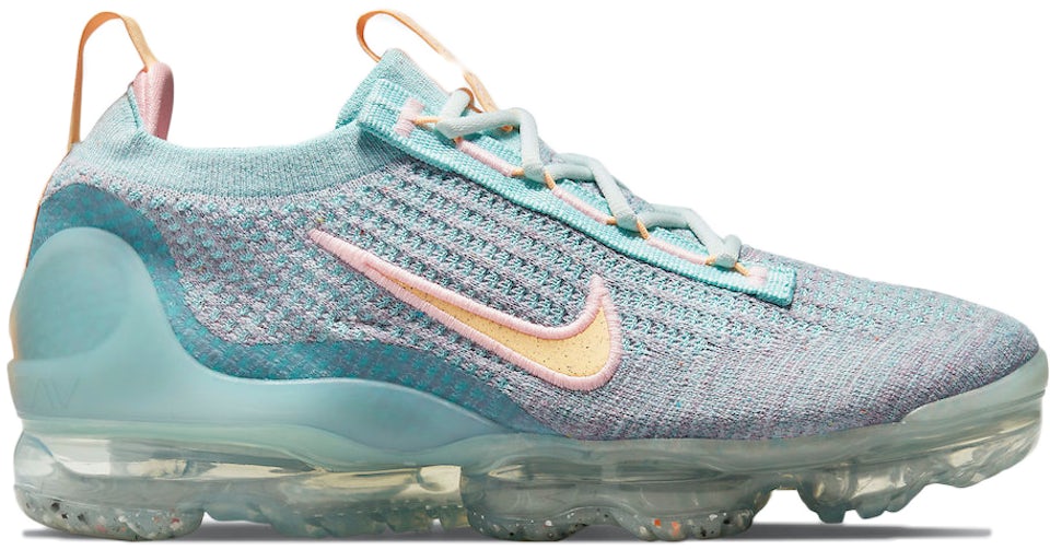 Stylish Ways to Wear Nike Air VaporMax Sneakers