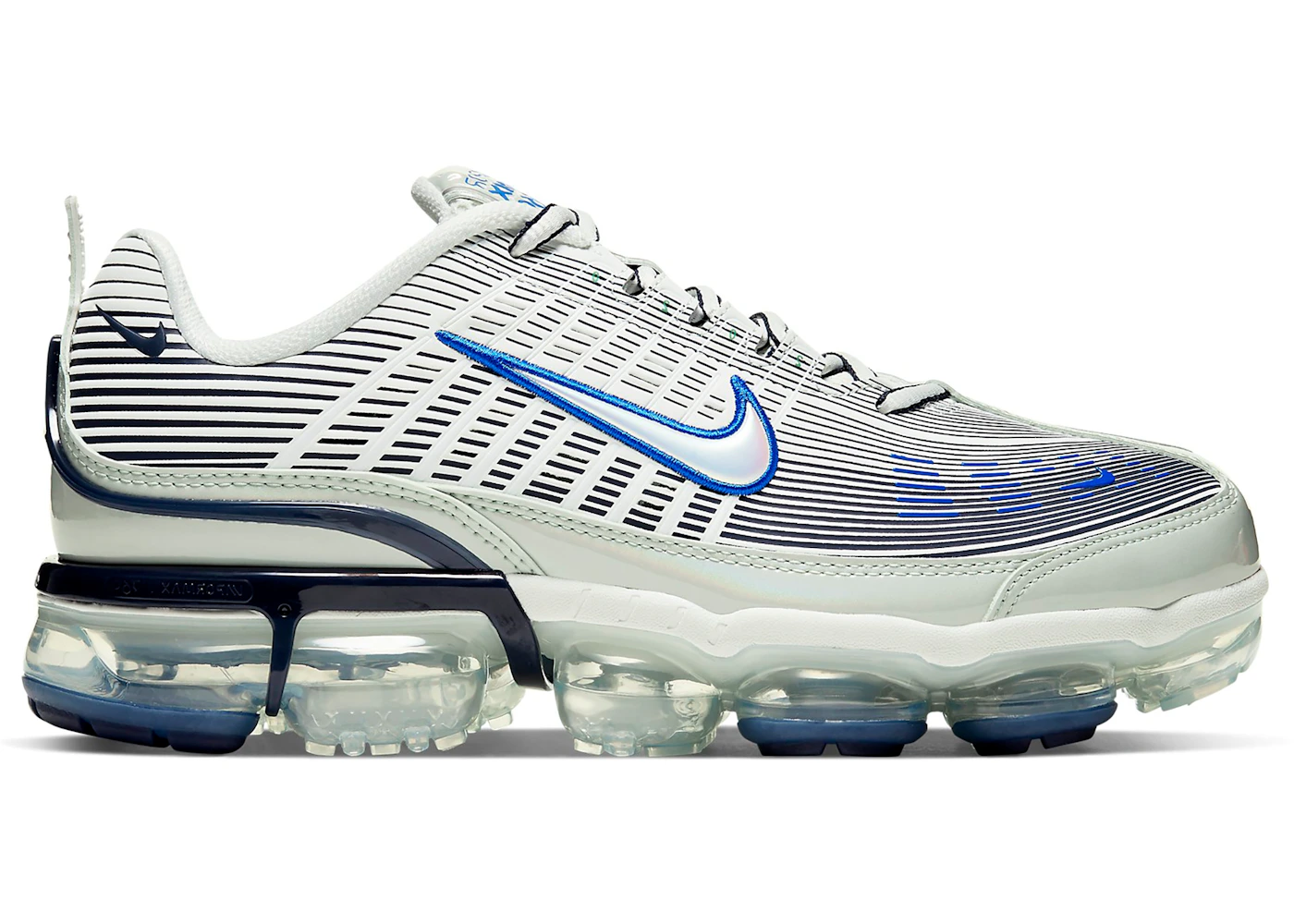 Vapormax sales trainers white