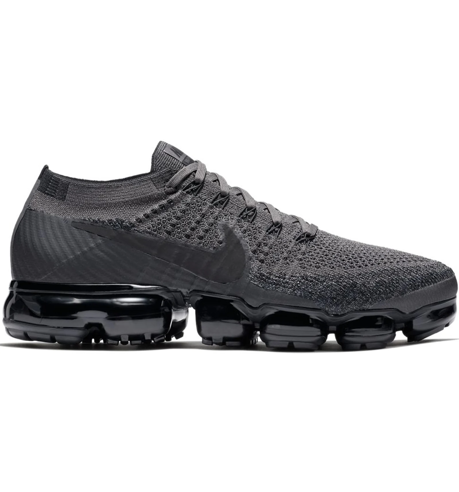 Midnight vapormax sales