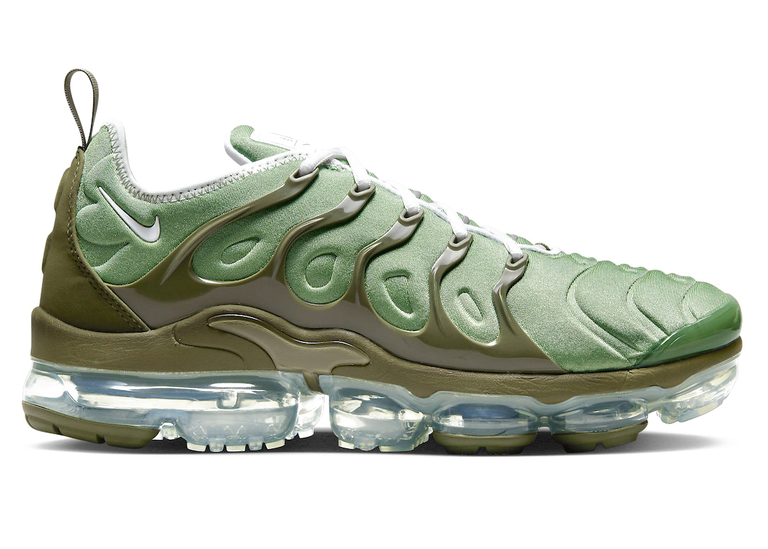 olive green and gold vapormax plus