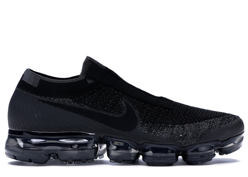 vapormax triple black laceless