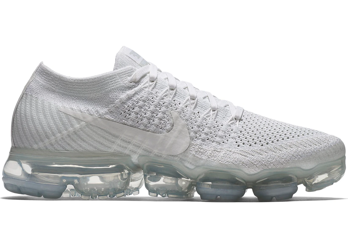 Womens triple white best sale vapormax