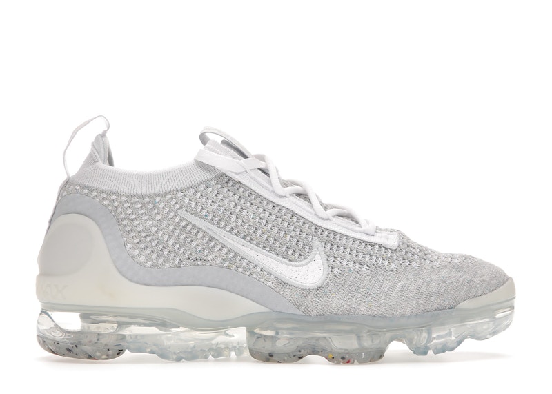 pictures of vapormax shoes