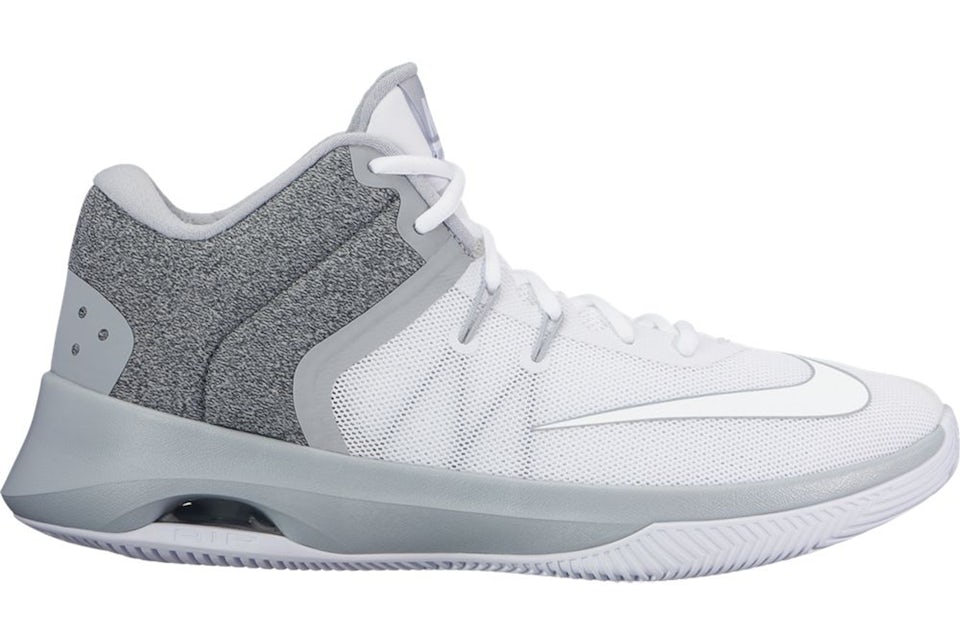 Nike air 2025 versatile 2 white