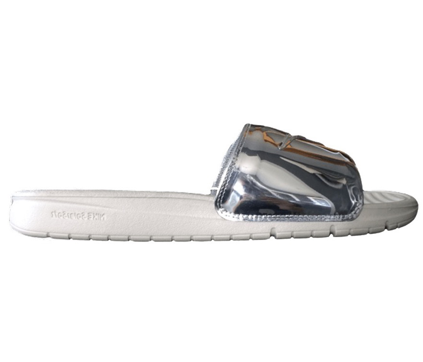 Women's nike benassi solarsoft sales slides