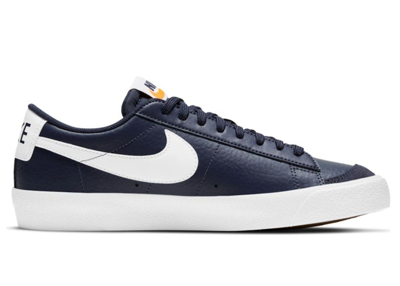 Nike blazer shop low navy