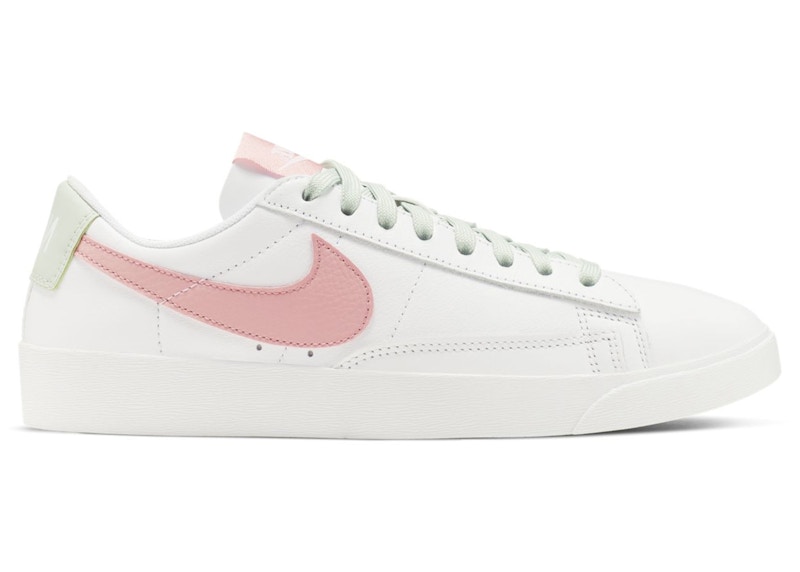 Nike blazer 2025 low coral