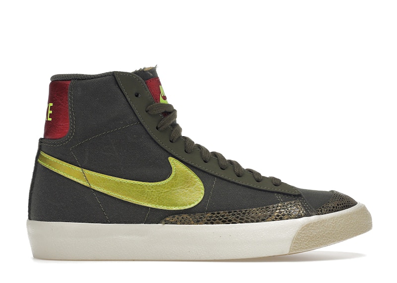 Nike blazer hotsell mid 77 snakeskin