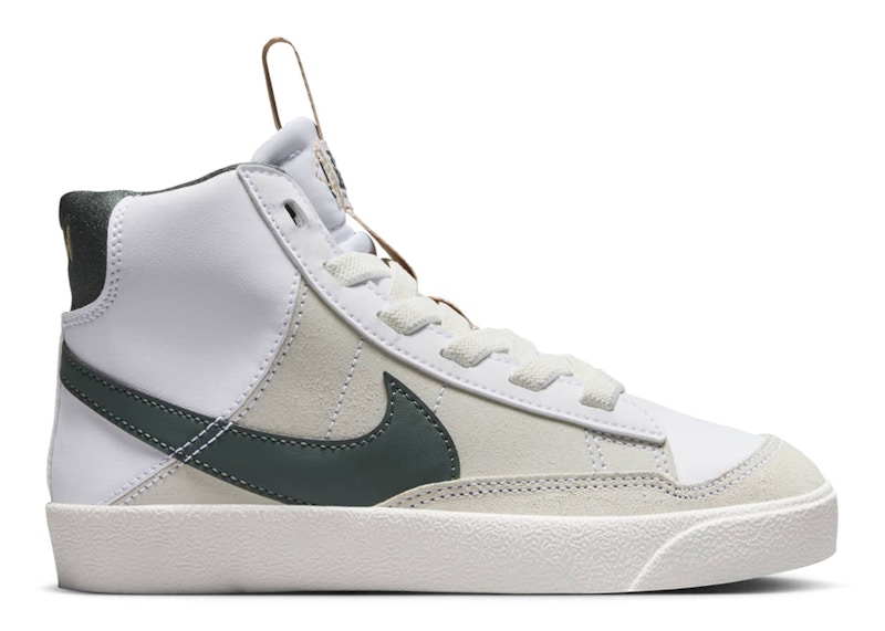 Pre-owned Nike Blazer Mid '77 Se Vintage Green Sneakers In White/pale Ivory/hemp