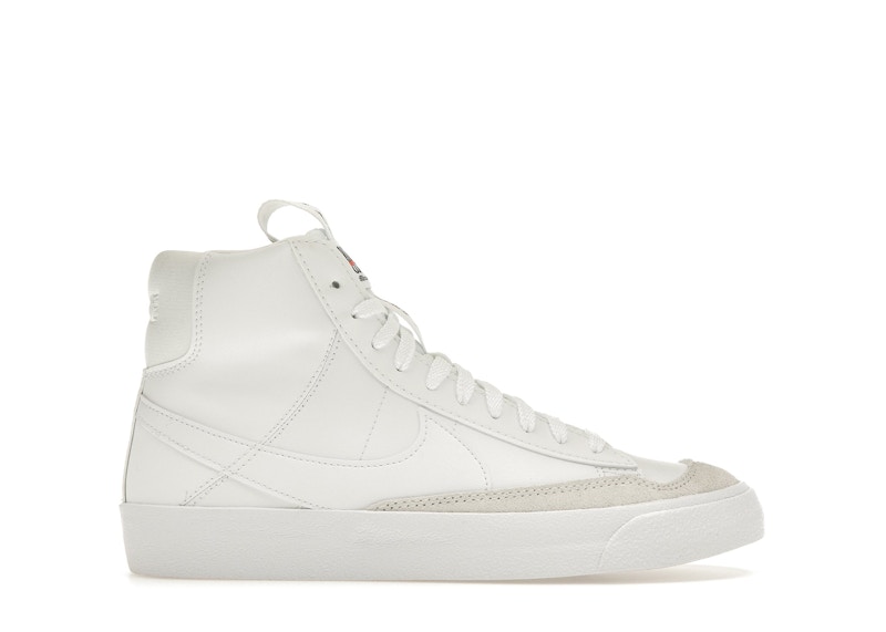 Nike hotsell blazer blancas