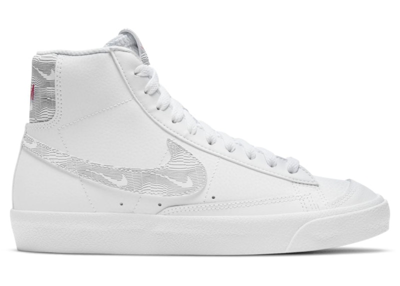 Nike white blazer mid 77