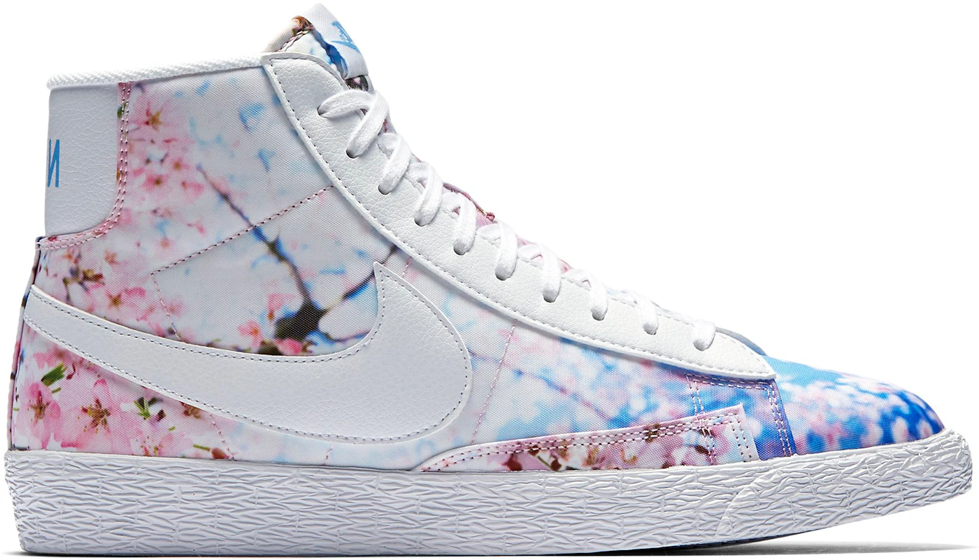 Nike ourwear 'Cherry Blossom' Pack