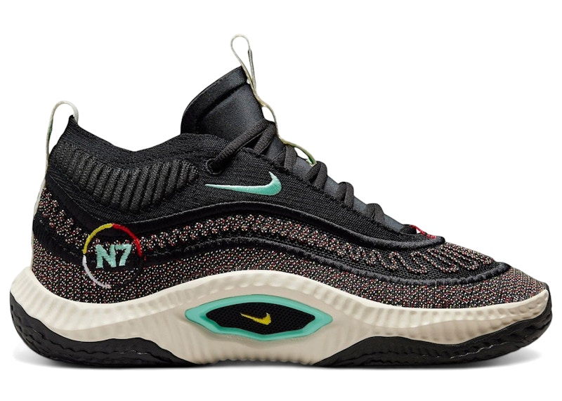 Nike Cosmic Unity 3 N7