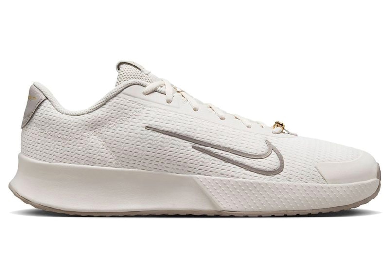 nikecourt vapor light