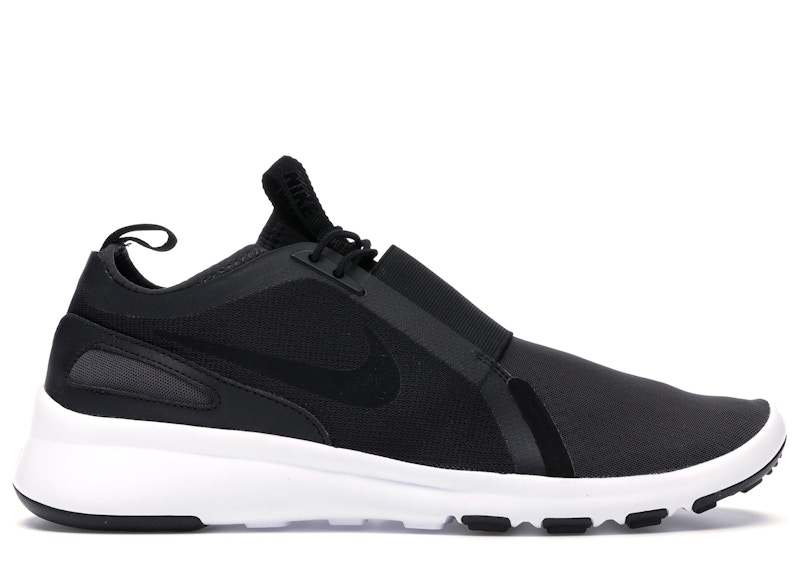 Black nike slip on sneakers online