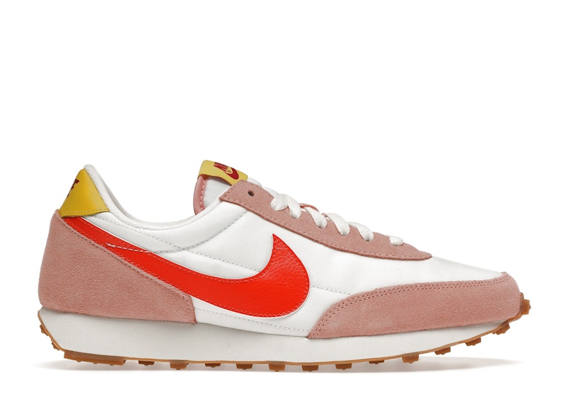 Nike Daybreak Coral Stardust (Women's)