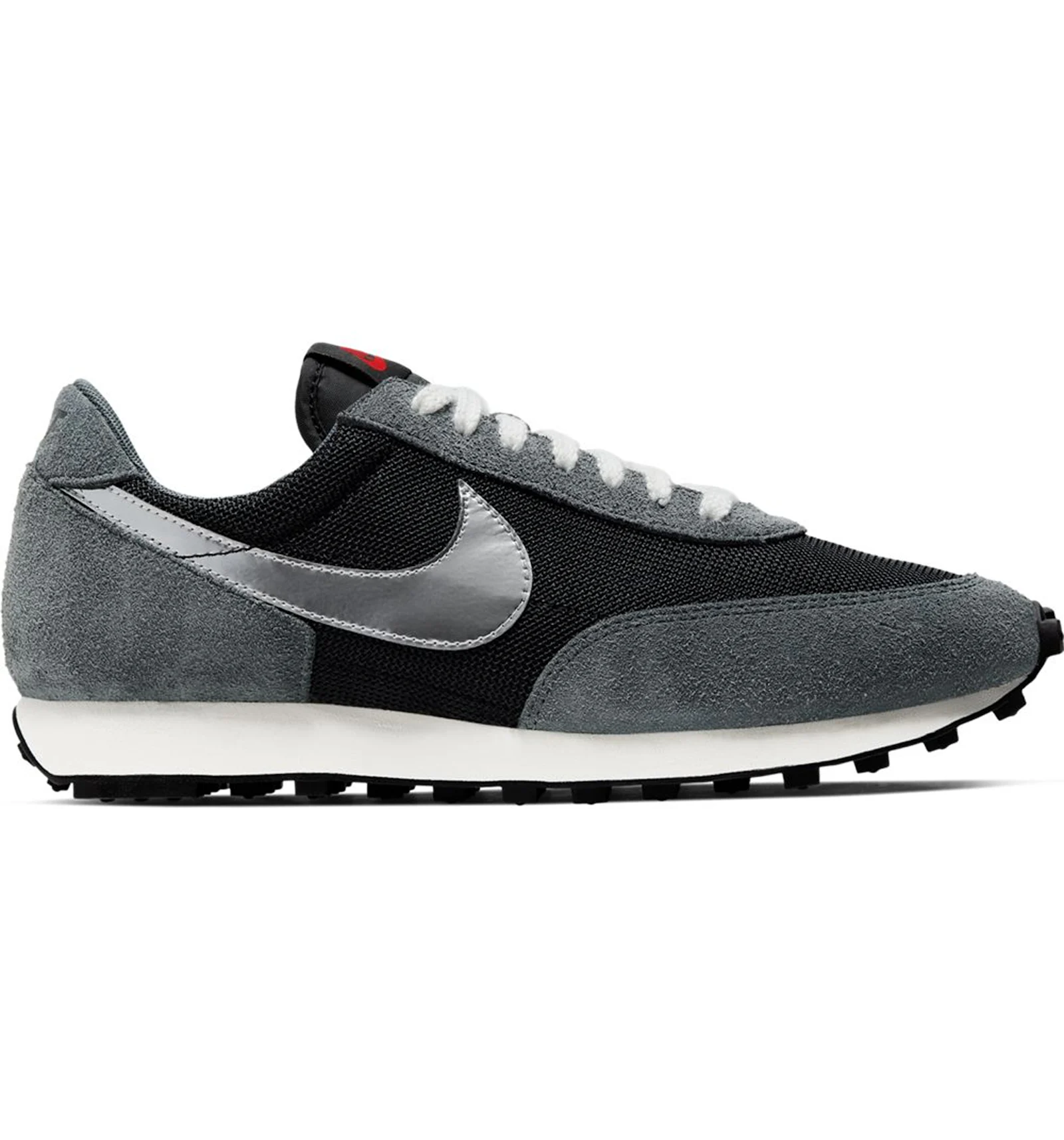 Nike daybreak silver sales