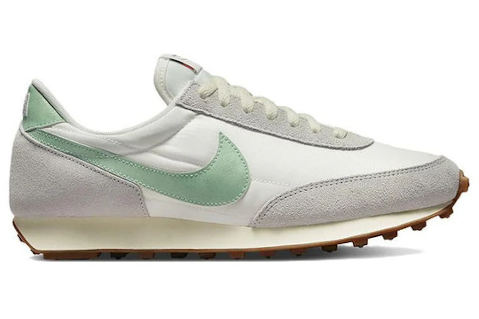 Nike Daybreak SE Enamel Green (Women's) - DX5764-131 - US