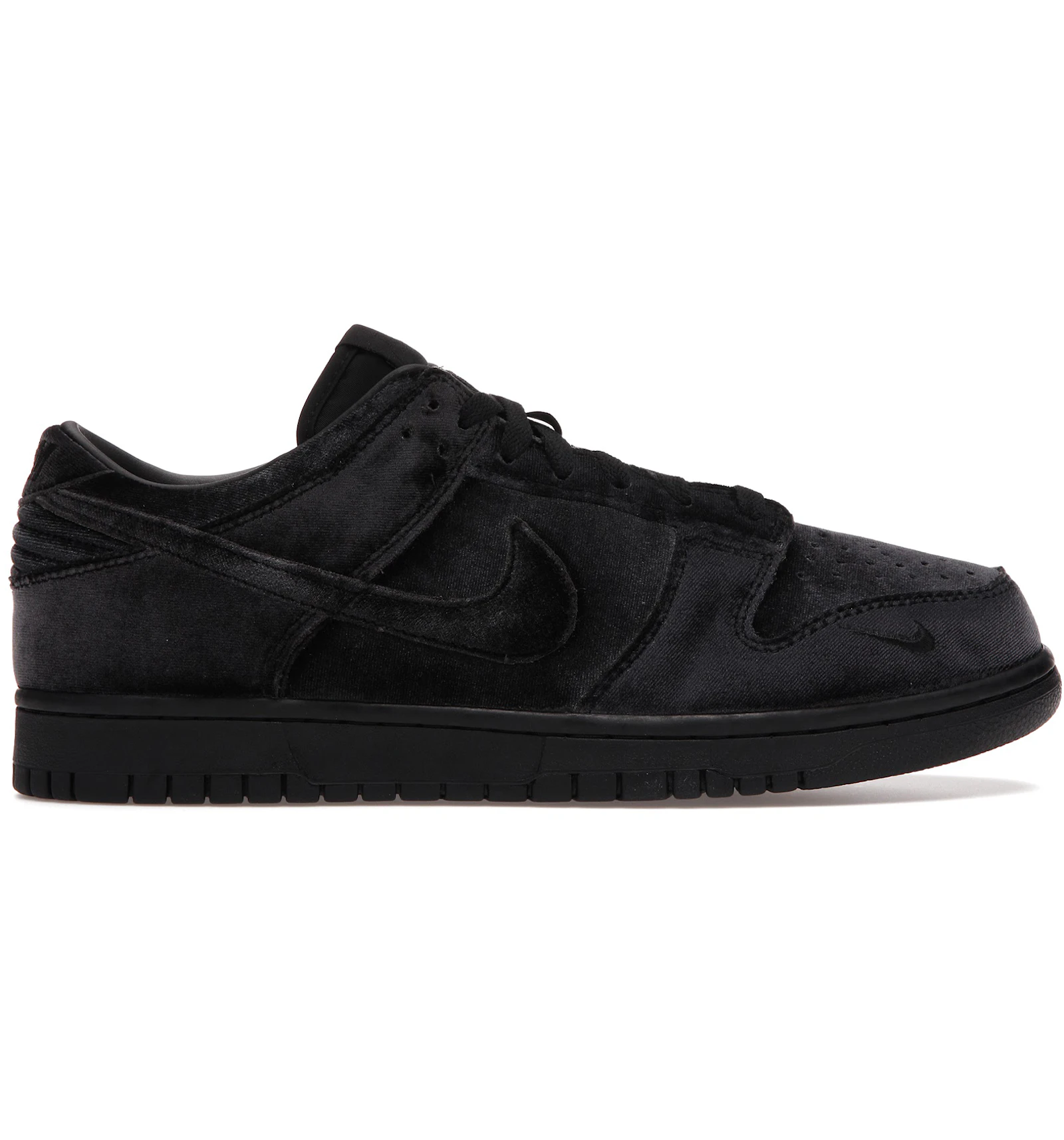 Nike Dunk Low Dover Street Market Triple Black Velvet - DH2686-002 - US Nike Dunk Low Dover Street Market Triple Black Velvet - Dh2686-002 - Us