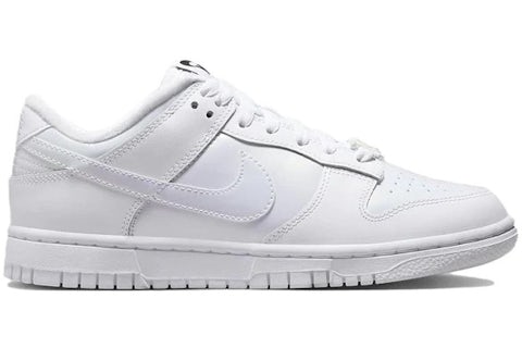 Nike Dunk Low SE Just Do It Blanco Iridescent (de mujer) FD8683