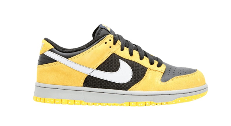 yellow and black nike dunks