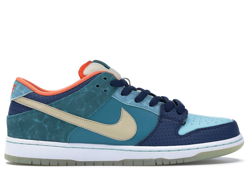 Nike Dunk SB Low MIA Skate Shop 