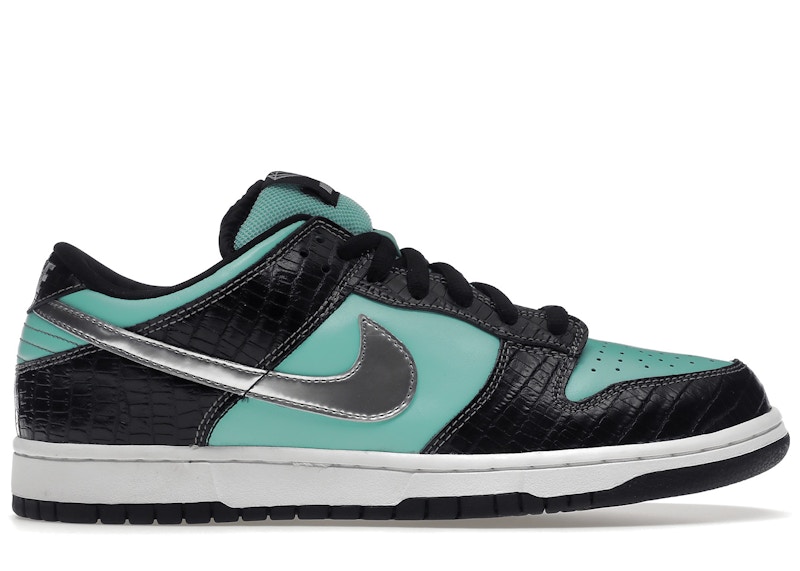 Nike sb dunk low x diamond store supply co