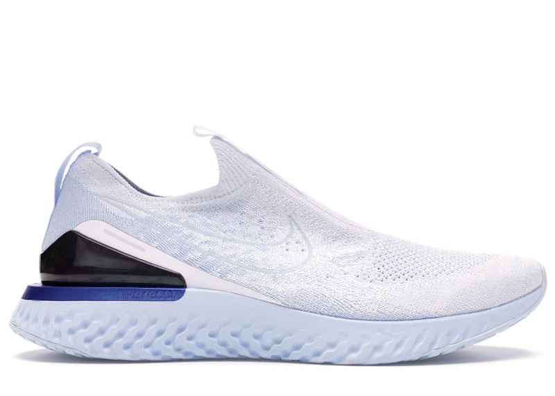 Running epic react flyknit shop moc trainers in white