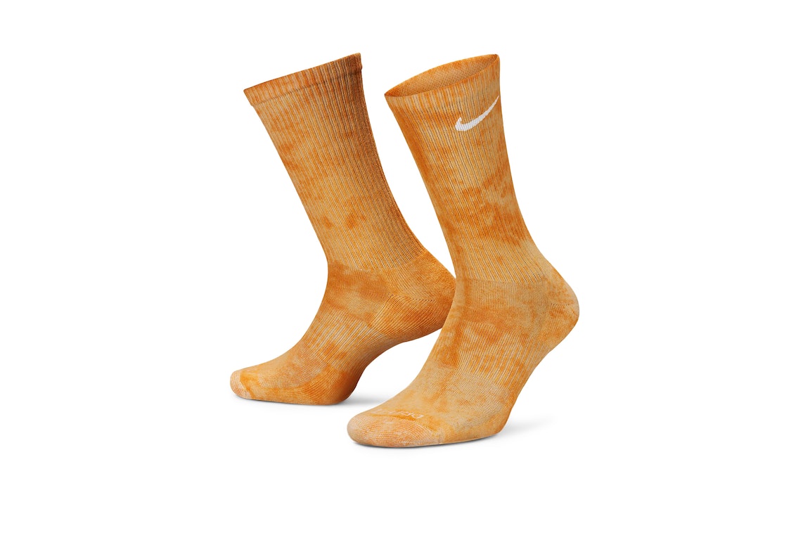 Pre-owned Nike Everyday Plus Cushioned Crew Socks Kumquat/canvas/white