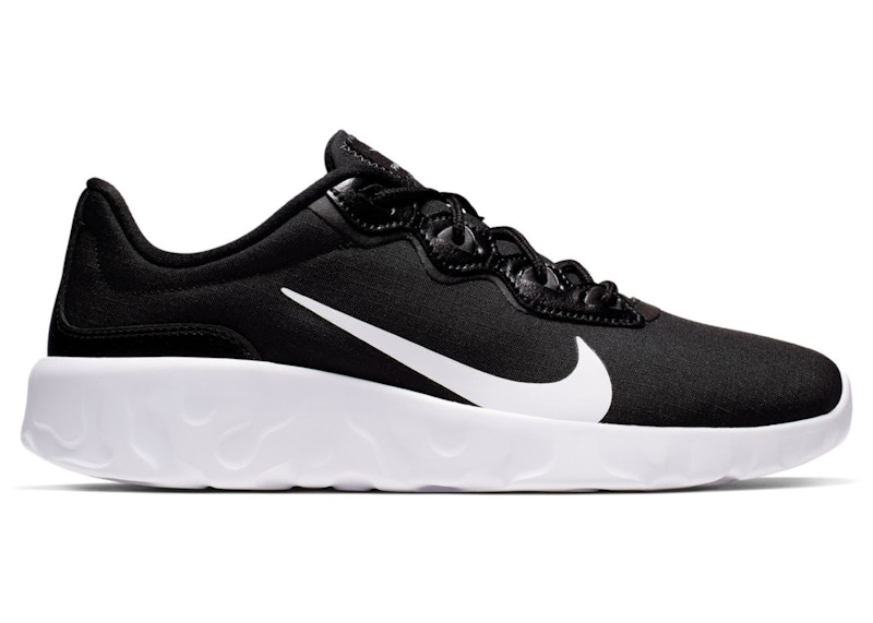 nike strada black