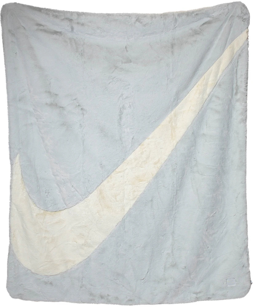Nike Faux Fur Blanket Photon Dust/Cashmere - SS22 - US