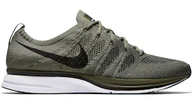 Pale grey 2025 flyknit trainer