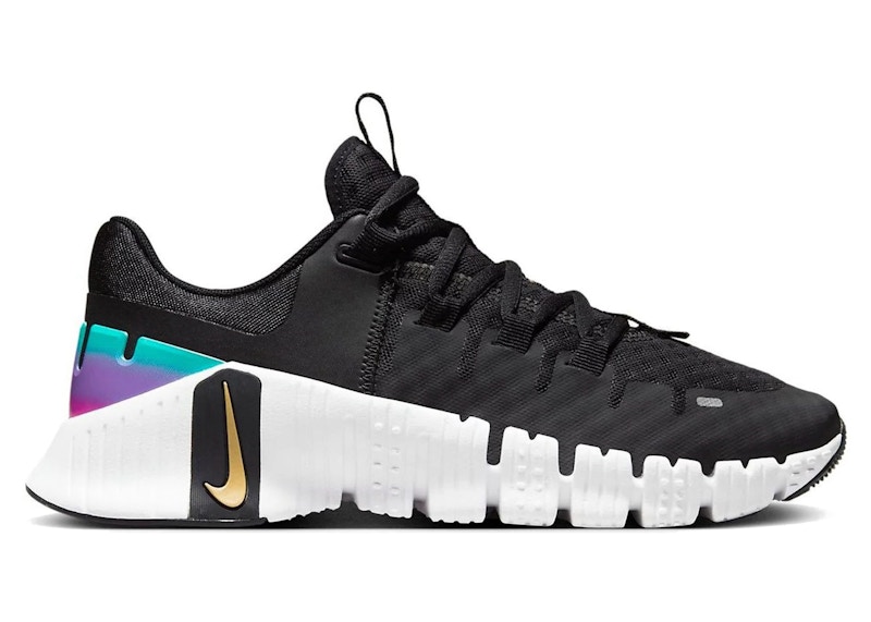 Nike metcon 5 black and gold hotsell