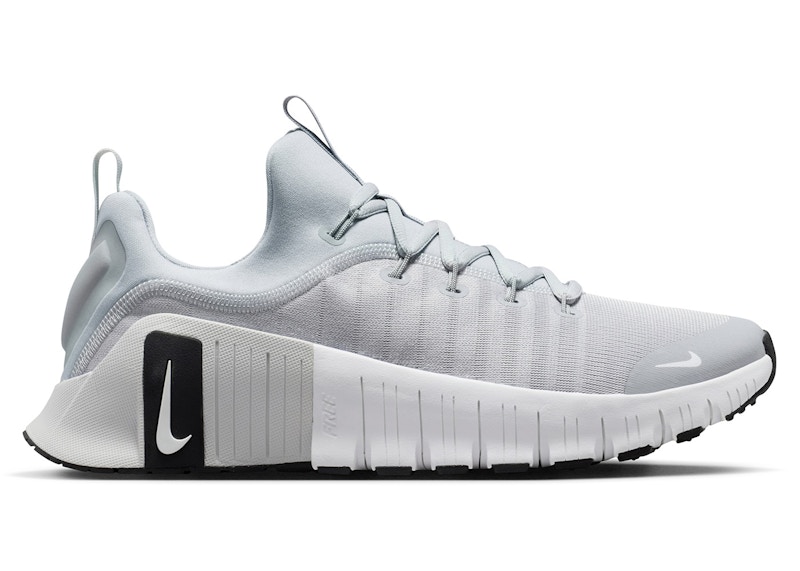 Men's Nike Free Metcon 6 Sneakers in Wolf Grey/Photon Dust/Black