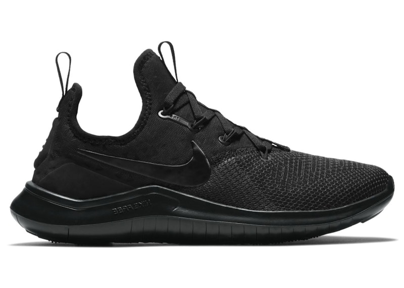 Nike free tr 8 hotsell women's training shoes black/white