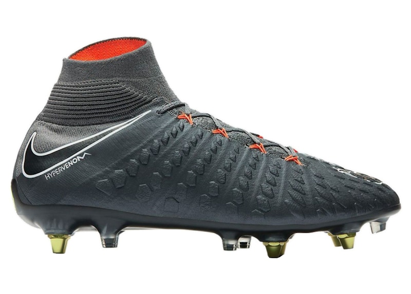 Nike fast af hypervenom best sale