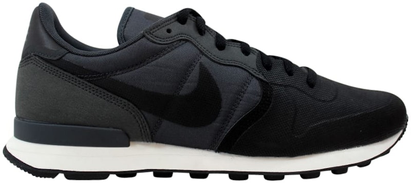 Mens nike store internationalist black