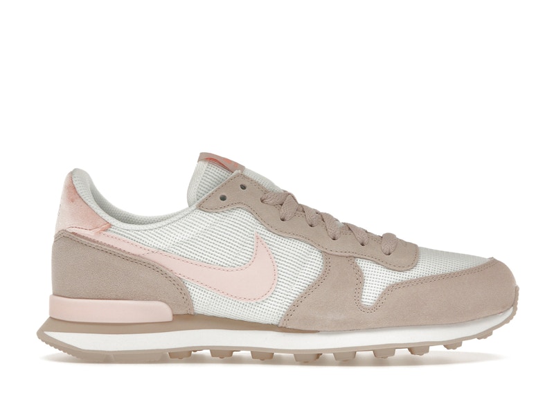 Nike internationalist summit white best sale