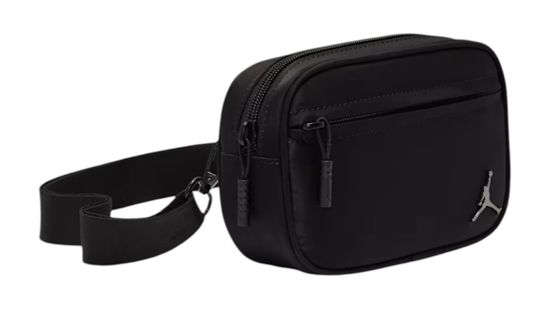 Nike Jordan Alpha Camera 1L Bag in Black