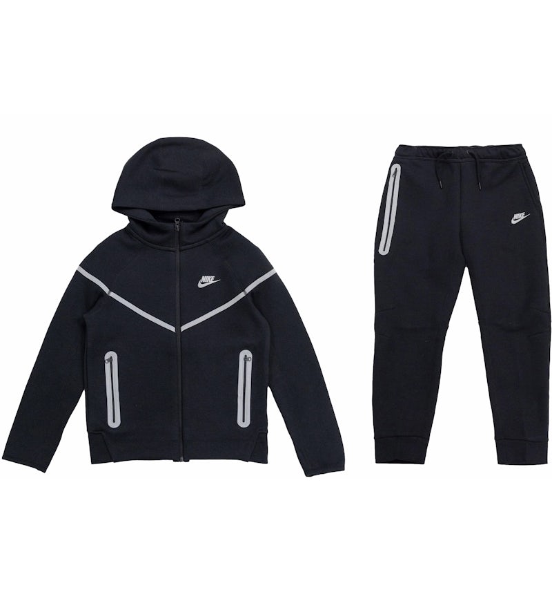 Nike Tech Fleece Felpa con cappuccio riflettente e pantaloni da
