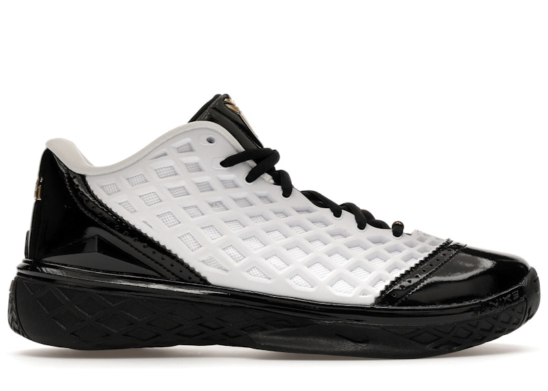 Men's Nike Kobe 3 Low Protro Sneakers in White/Metallic Gold/Black (IQ3916-100)