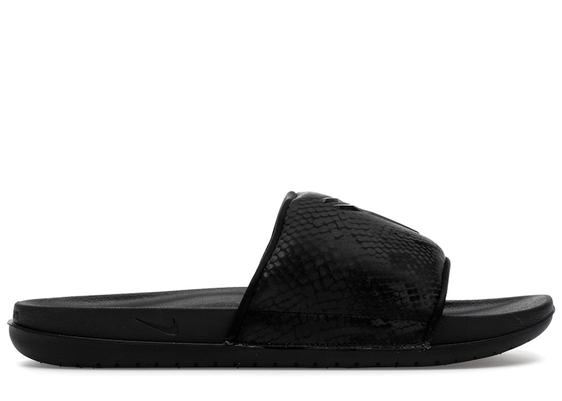 【本物保証 /関税・送料無料】Nike × Kobe Offcourt Slide NIKE KOBE OFFCOURT SLIDE - HYPERROYAL/ WHITE – Undefeated