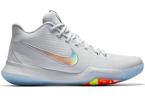 Kyrie 3 time to shine online