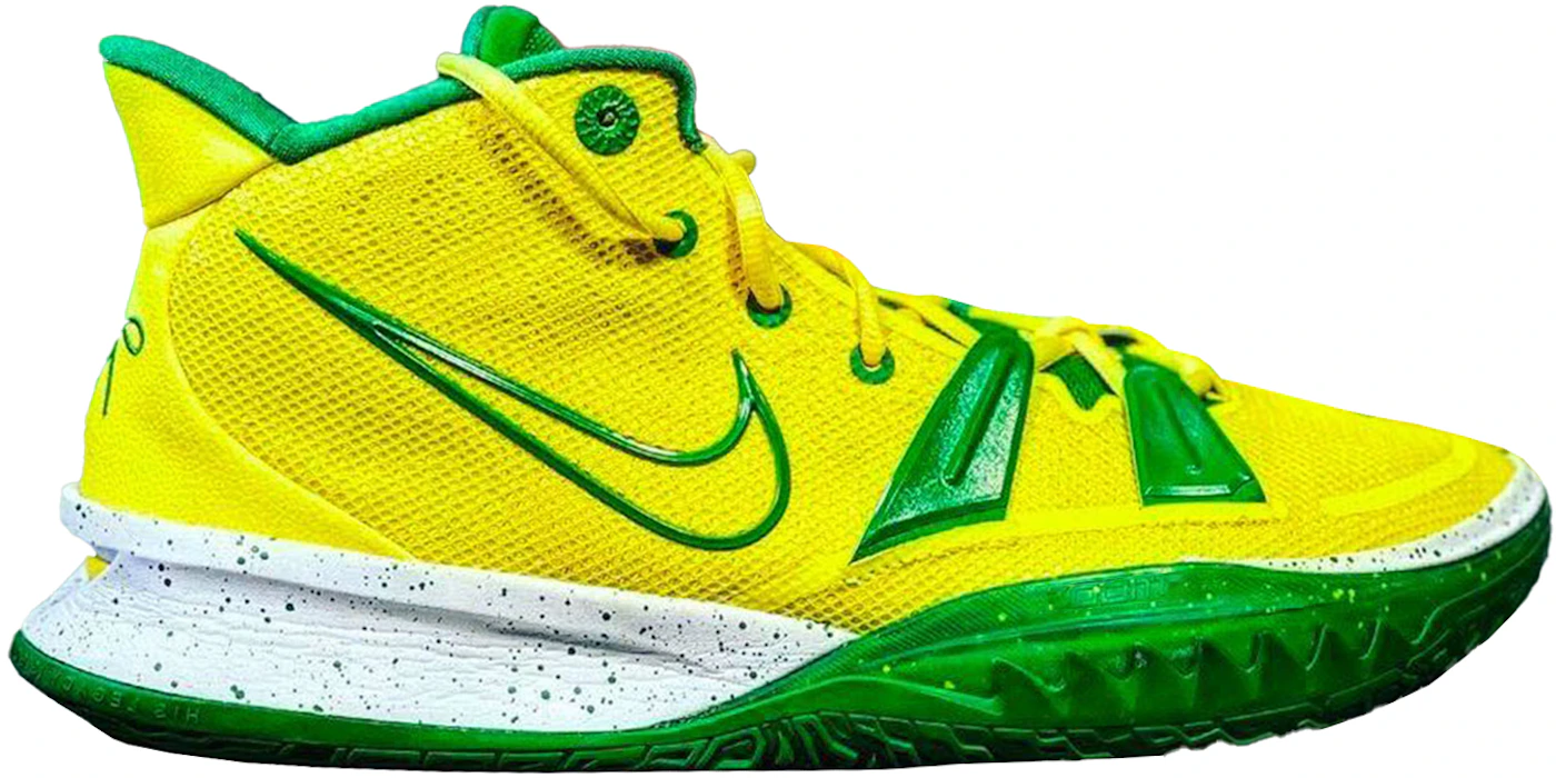 Oregon Ducks Nike Zoom Basketball Shoe Men's White/Yellow New 17