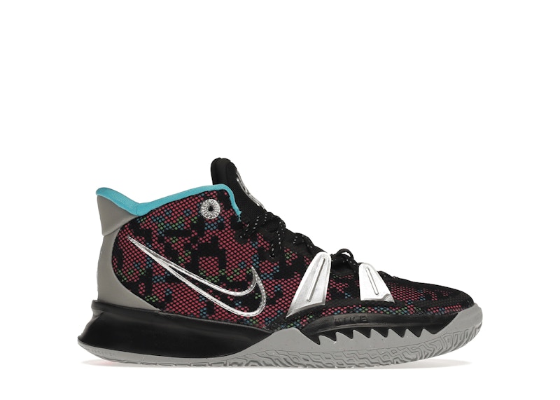 Kyrie clearance camo shoes