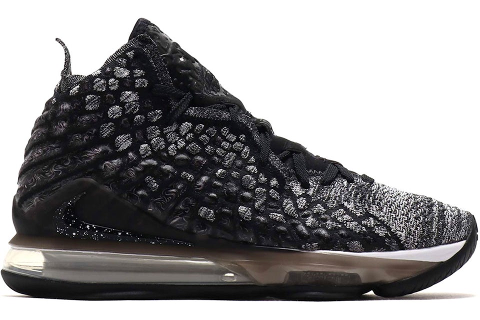 Lebron 17 for kids hot sale