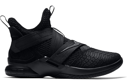 Nike zoom lebron soldier x triple black discount