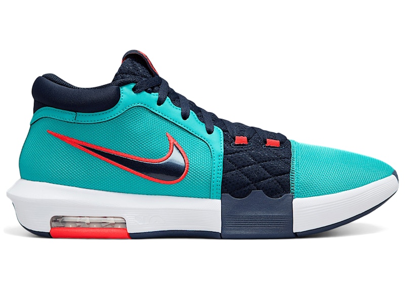 Nike LeBron Witness 8 Red Carpet