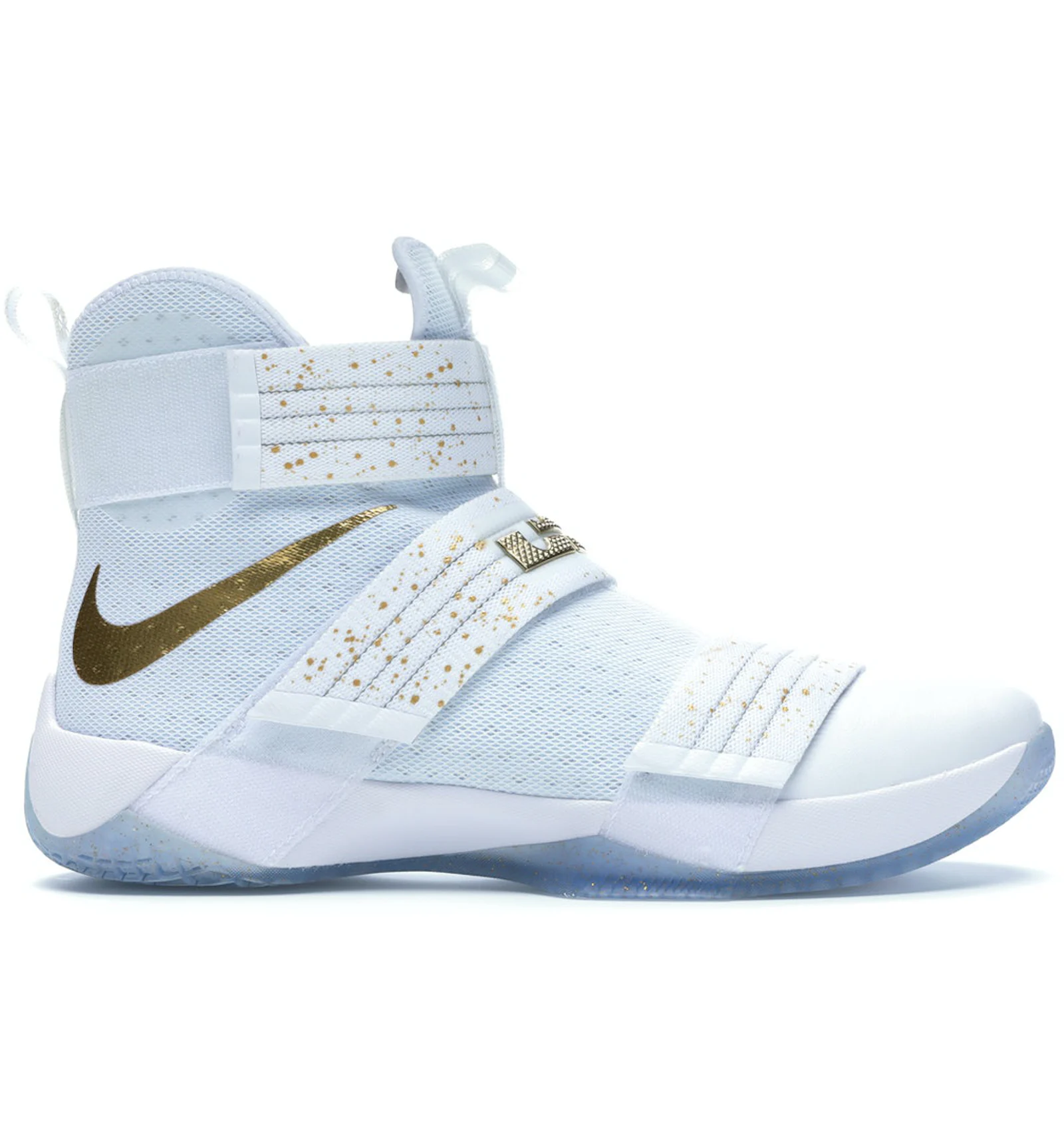 Lebron james hot sale shoes soldier 10