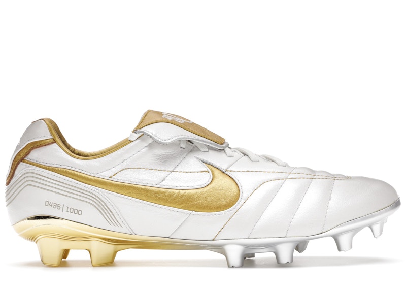 ronaldinho cleats white and gold